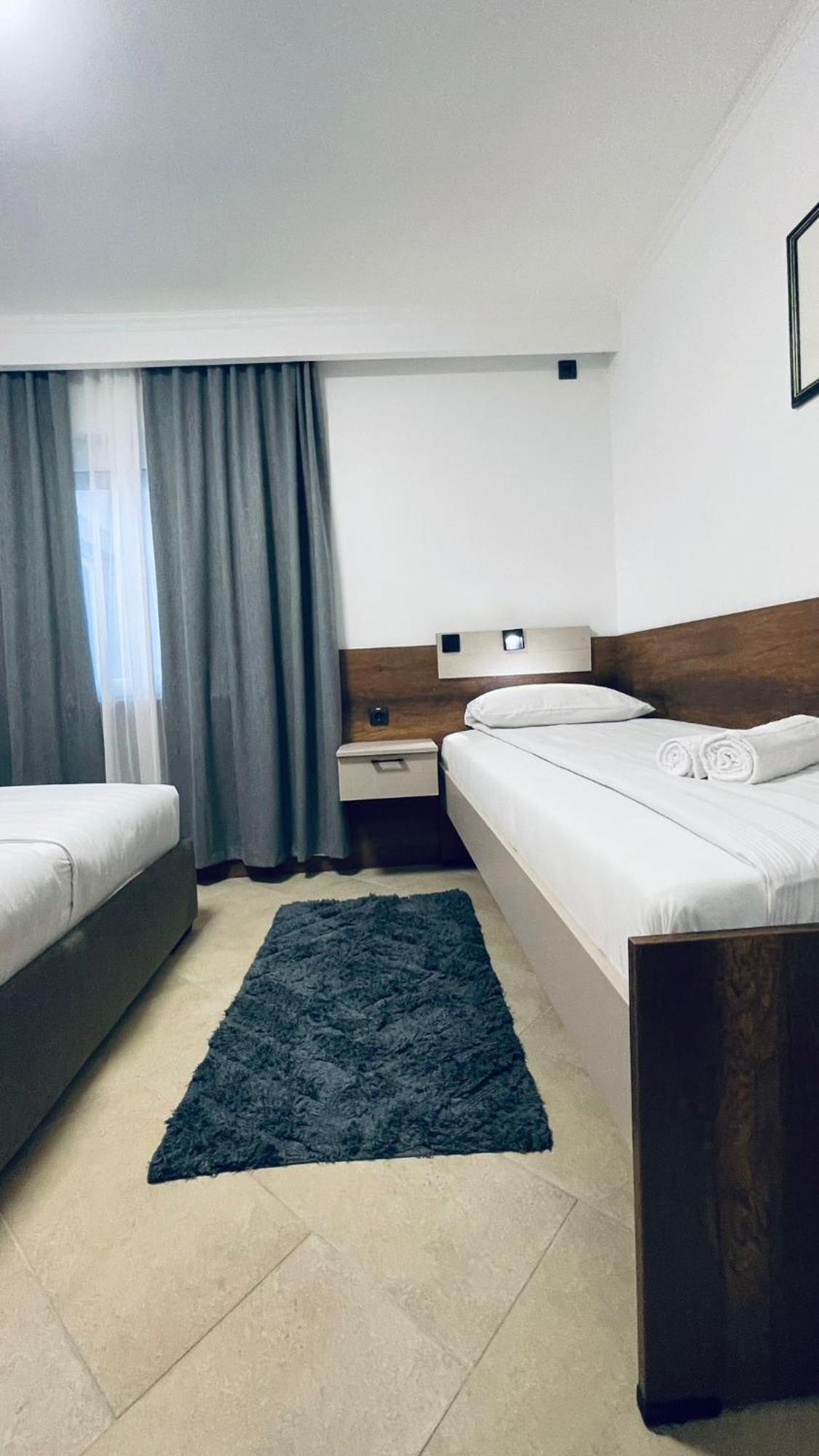 Kollar D Guest House - Prenociste Rooms Суботица Екстериор снимка