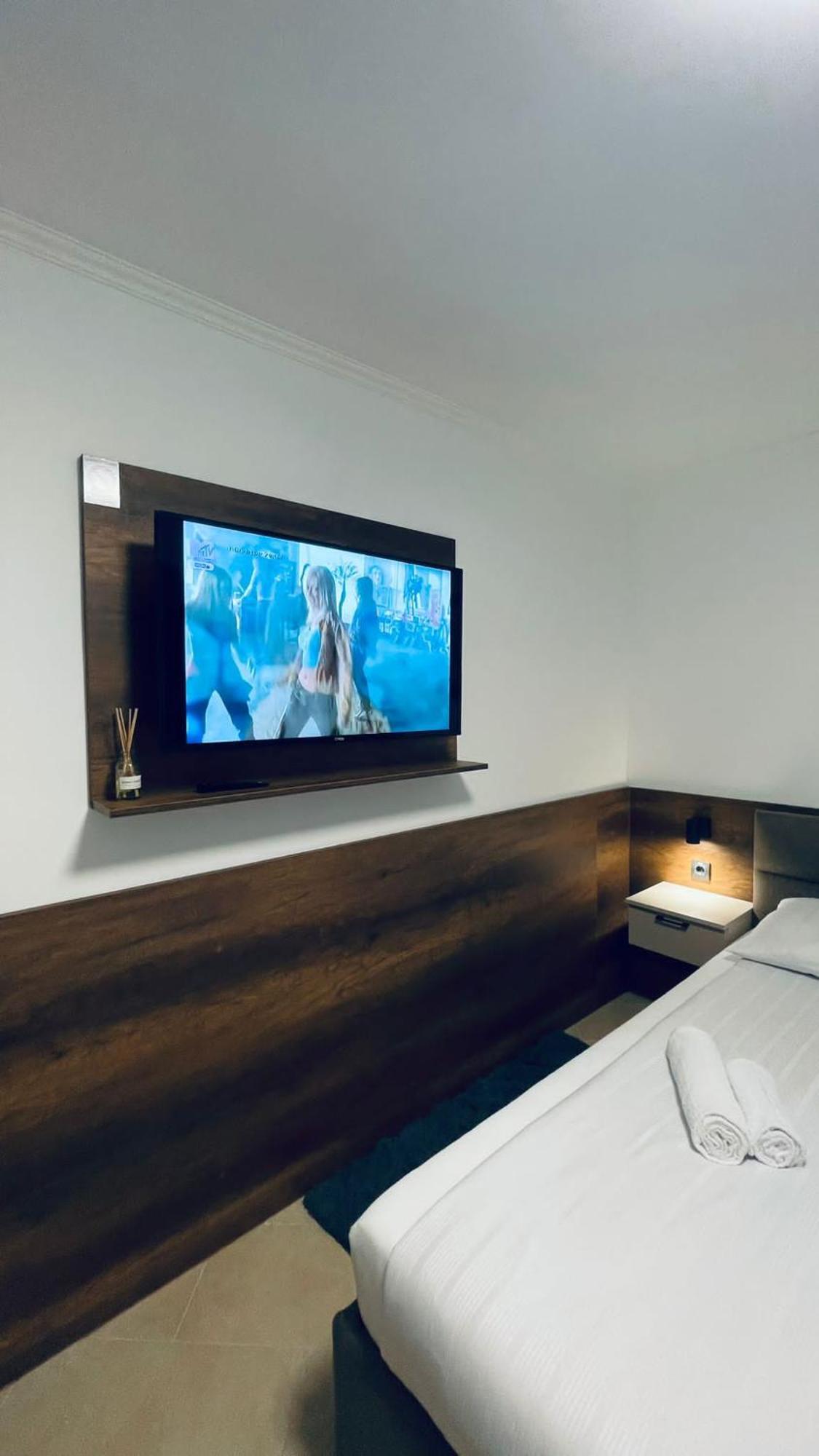 Kollar D Guest House - Prenociste Rooms Суботица Екстериор снимка