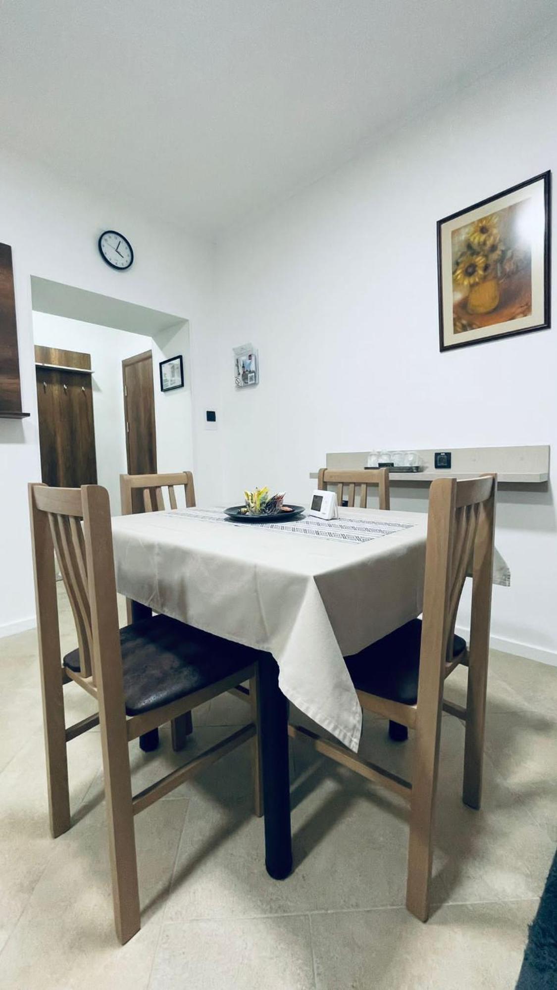 Kollar D Guest House - Prenociste Rooms Суботица Екстериор снимка