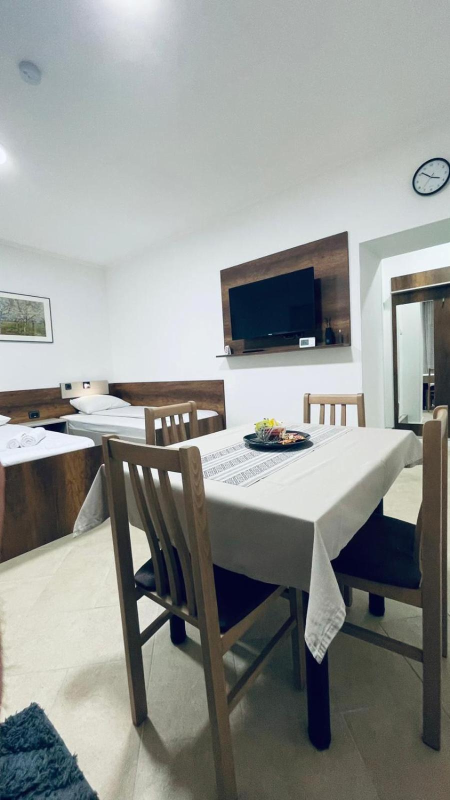Kollar D Guest House - Prenociste Rooms Суботица Екстериор снимка