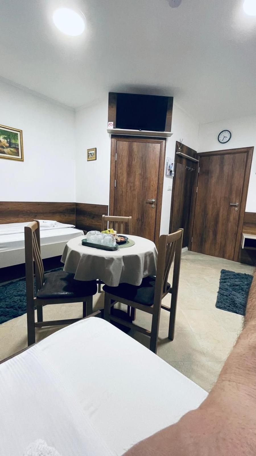 Kollar D Guest House - Prenociste Rooms Суботица Екстериор снимка