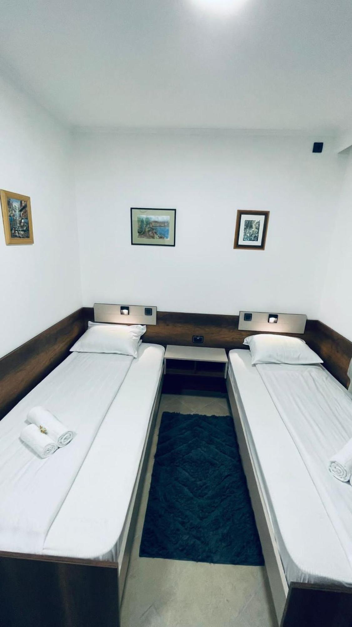 Kollar D Guest House - Prenociste Rooms Суботица Екстериор снимка